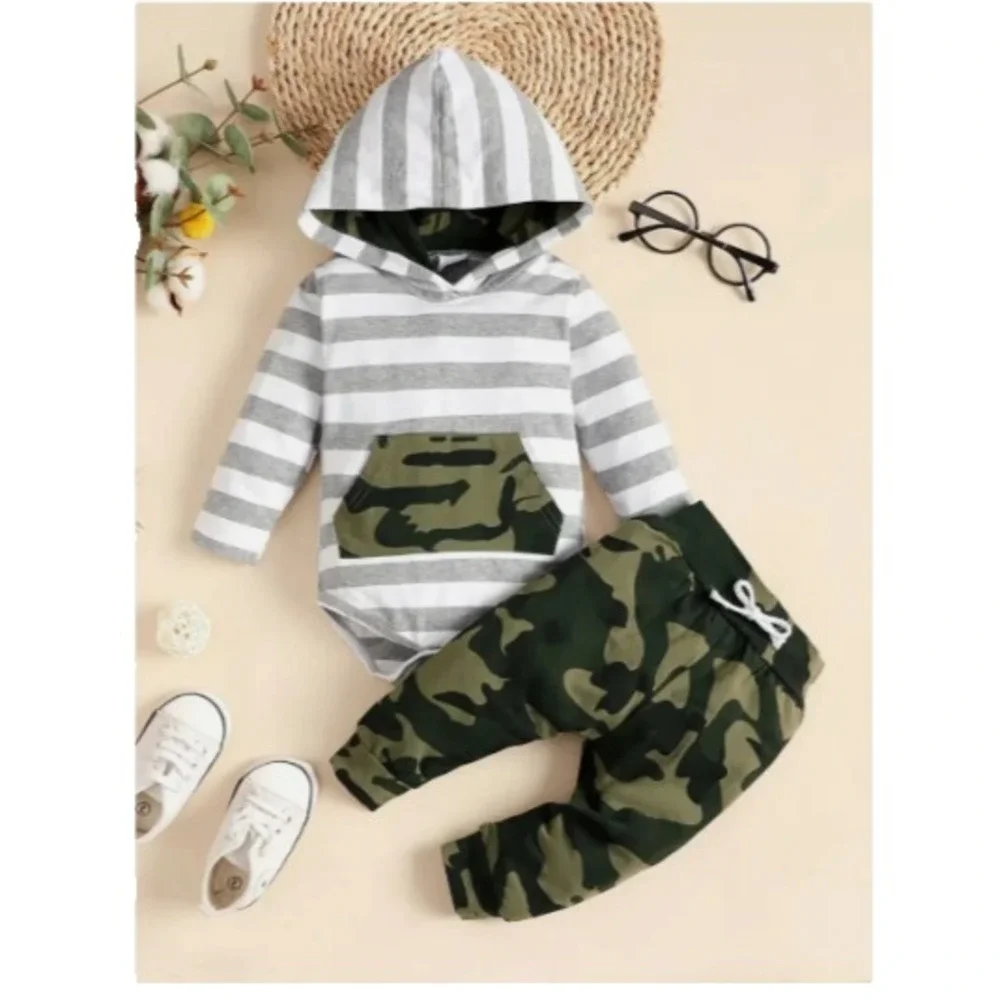 New! Infant boy's White gray camo HOODED ROMPER & PANTS SET Size 9-12m